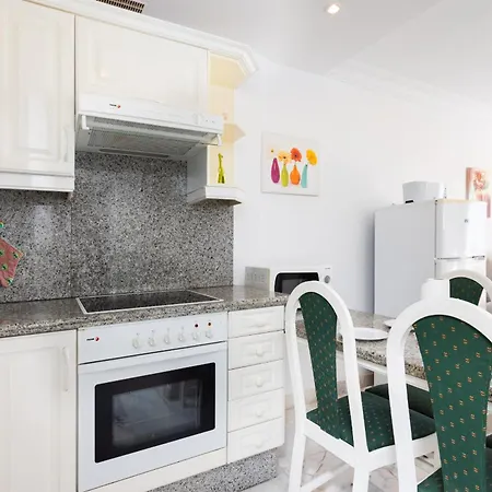 Okstay Apto Gigantes Con Balcon Y Piscina 산티아고 델 테데