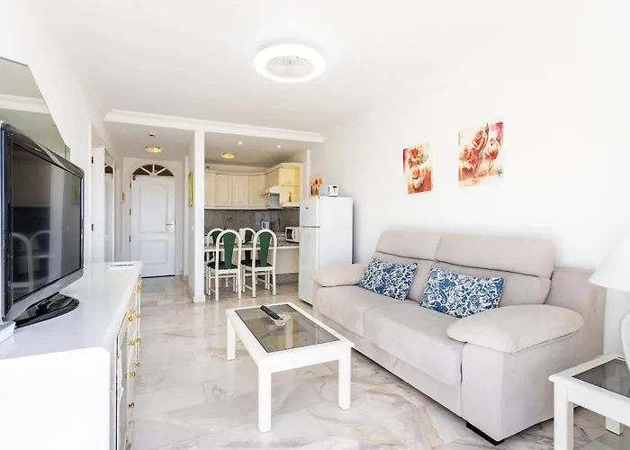 Okstay Apto Gigantes Con Balcon Y Piscina *